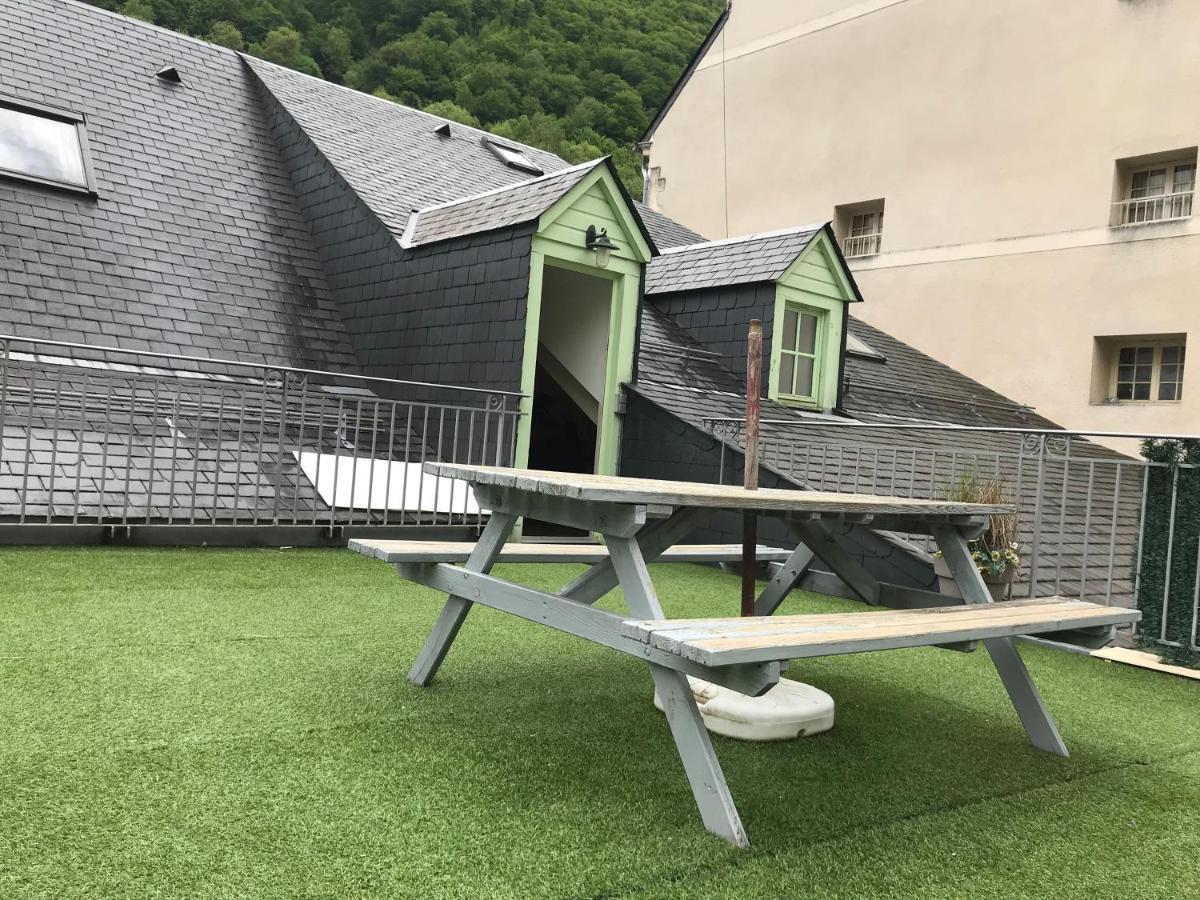 Place De La Mairie T2 Type Loft 70M2 Terrasse 35M2 Cauterets Exterior foto